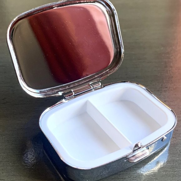 Cactus Tropical Leaves Rectangular 2 Compartment Purse Travel Vitamin Pill Box - Picture 3 of 5